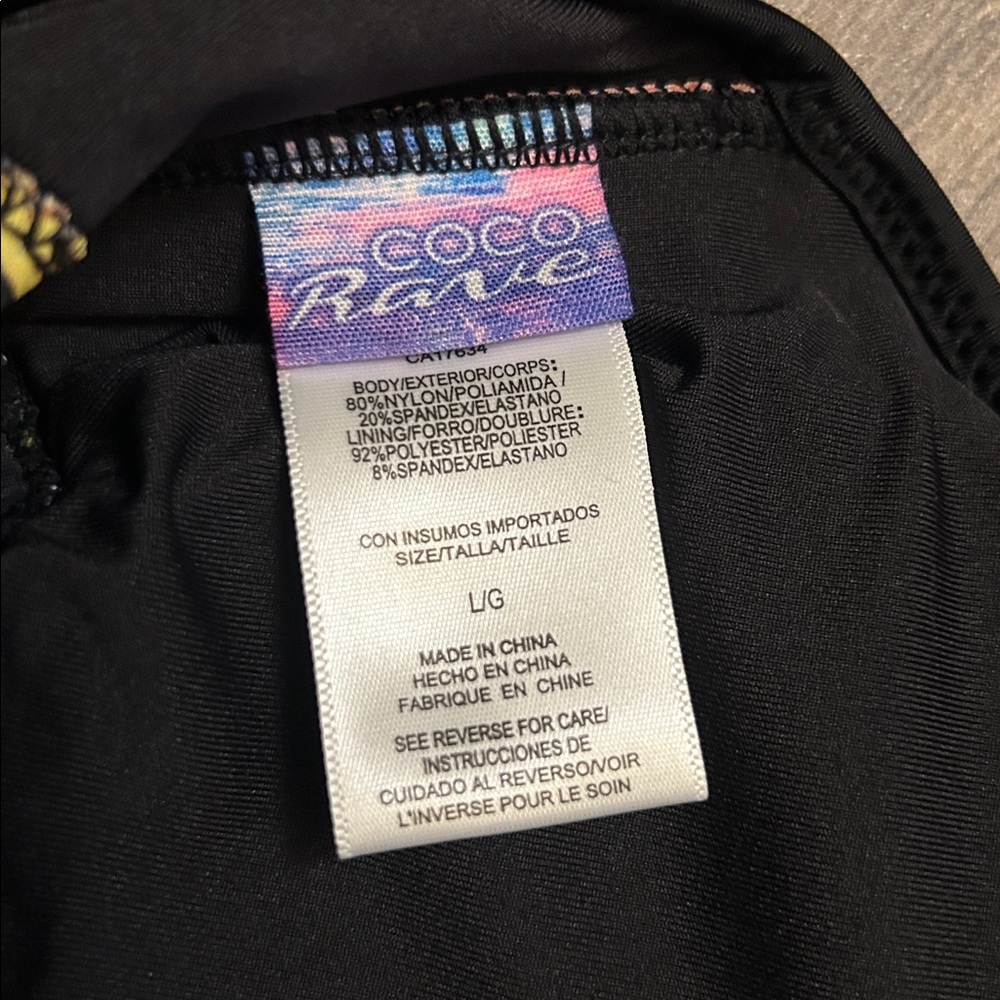 Coco Rave Women’s Racerback Bikini Top NWOT - Picture 5 of 7